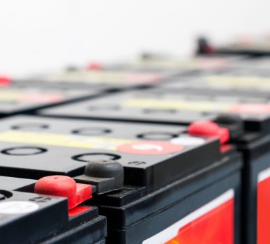 Why You Still Need a Battery Backup Solution — Even If You Already Have a Generator