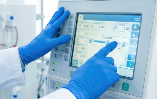 Case Study: How Battery Backup Power Supports Continuous Operation of Critical Hemodialysis Equipment 